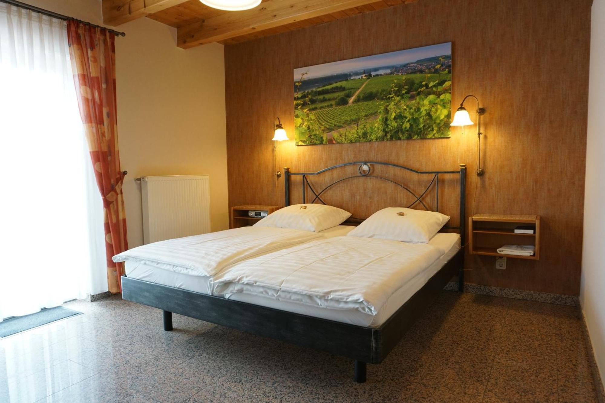 Weingut & Gaestehaus Julianenhof Nierstein Eksteriør bilde